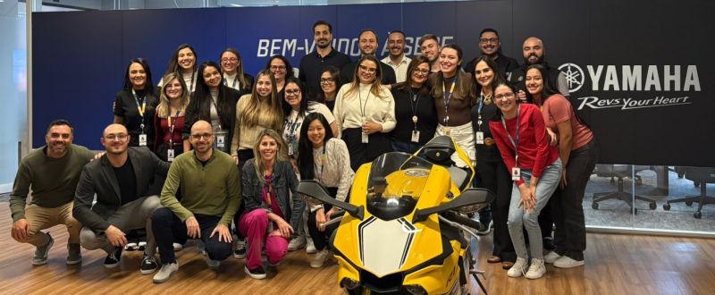 Bruno Rodrigues e participantes do treinamento no Banco Yamaha Motor do Brasil
